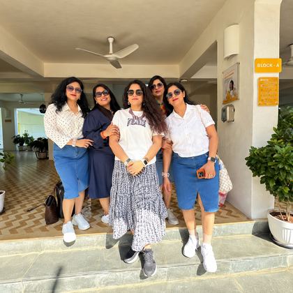 Five of our travellers together at their stay in Goa